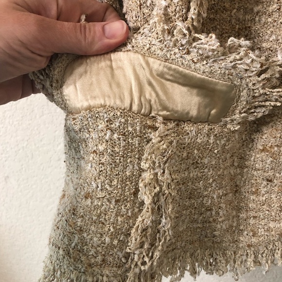 St. John Tweed Knit Shimmer Blazer Jacket Tassel Trim in Beige - Size 12 - Picture 3 of 8